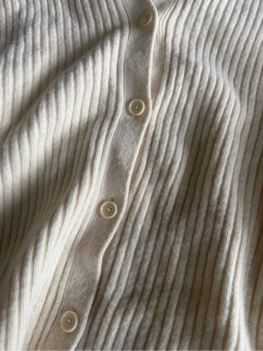 Reformation Ribbed Cream Cardigan - Picture 4 of 4